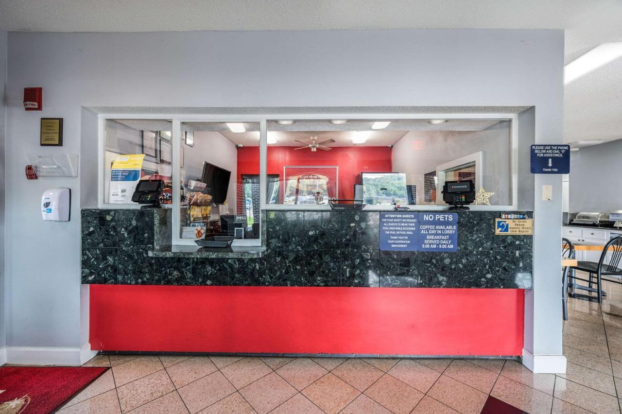 Econo Lodge Inn & Suites University Huntsville Εξωτερικό φωτογραφία