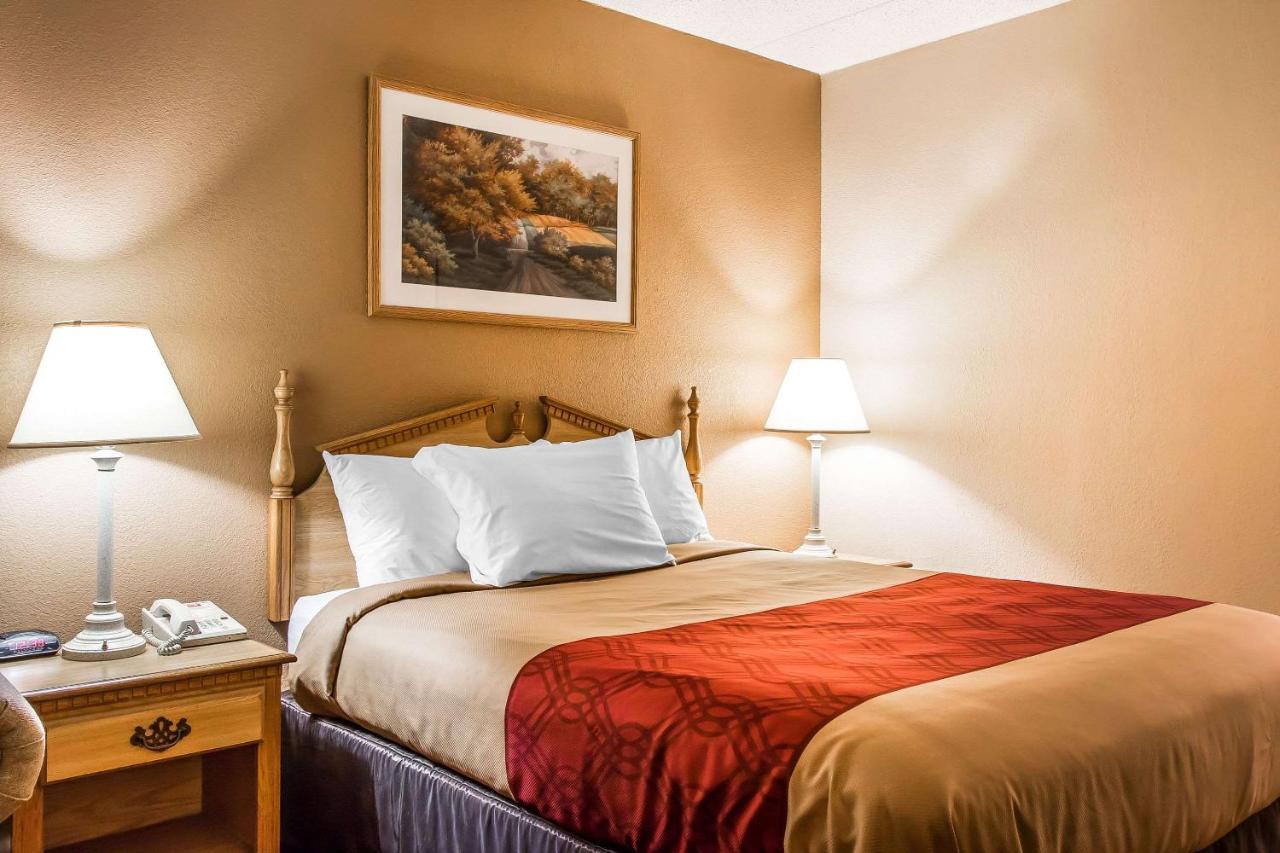 Econo Lodge Inn & Suites University Huntsville Εξωτερικό φωτογραφία