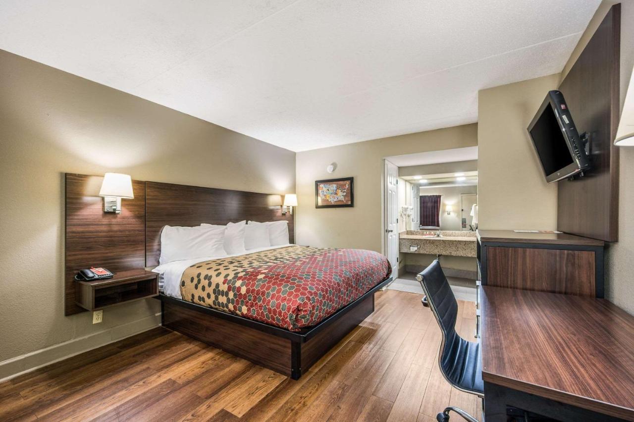 Econo Lodge Inn & Suites University Huntsville Εξωτερικό φωτογραφία