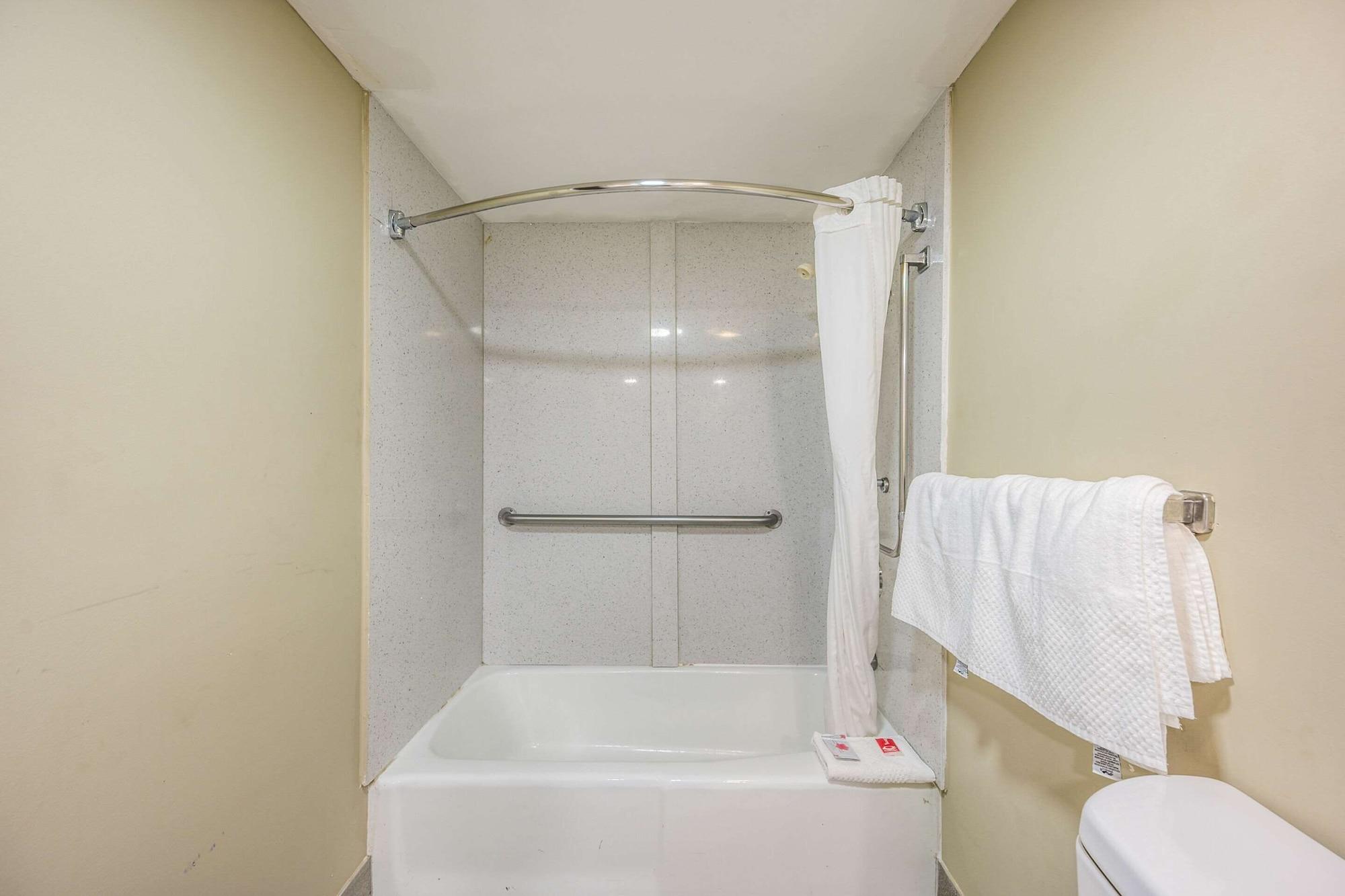 Econo Lodge Inn & Suites University Huntsville Εξωτερικό φωτογραφία