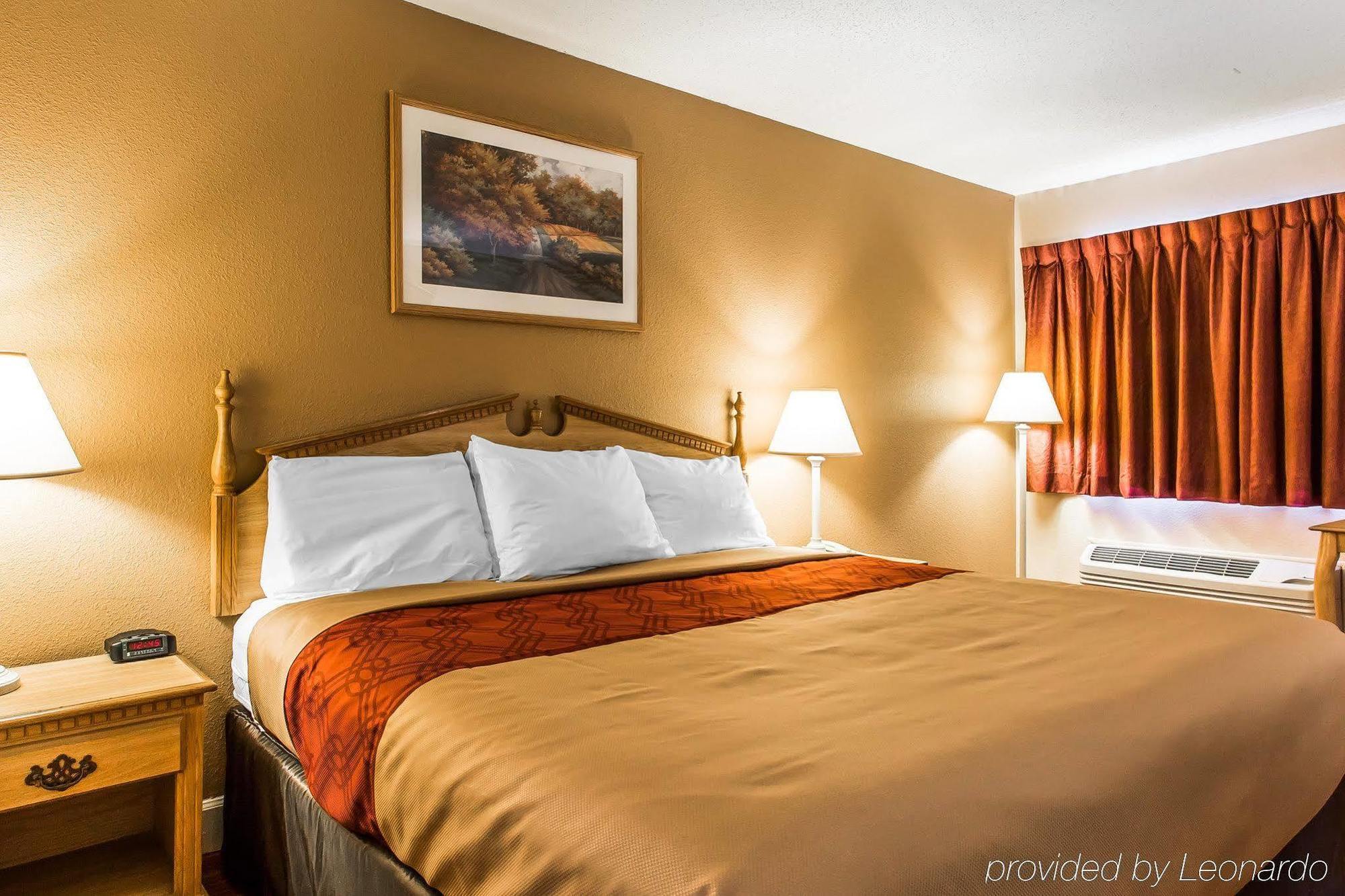 Econo Lodge Inn & Suites University Huntsville Εξωτερικό φωτογραφία